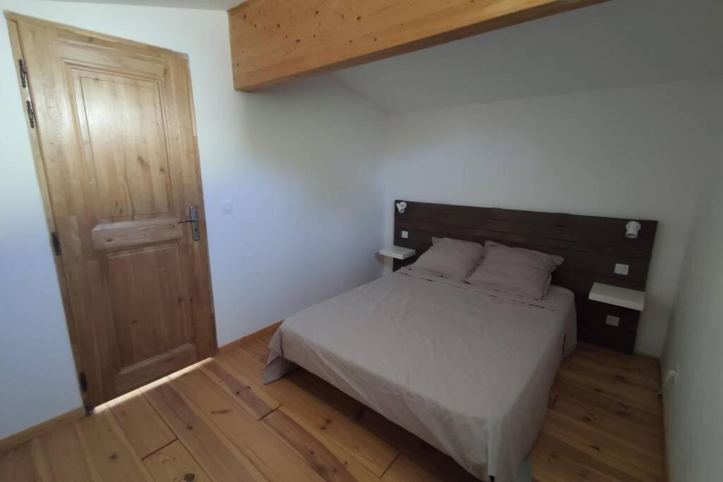 Apartament Logement Tout Confort Au Calme Entre Saint Tropez Et Les Gorges Du Verdon Le Thoronet Zewnętrze zdjęcie